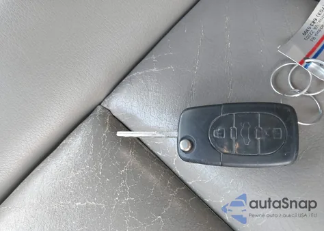 2004 Audi A4 3.0 z USA, uszkodzony, nr VIN WAULT68E24A252837